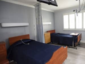 Valley Pointe semi-private room