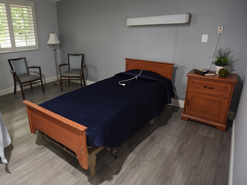 Valley Pointe private room